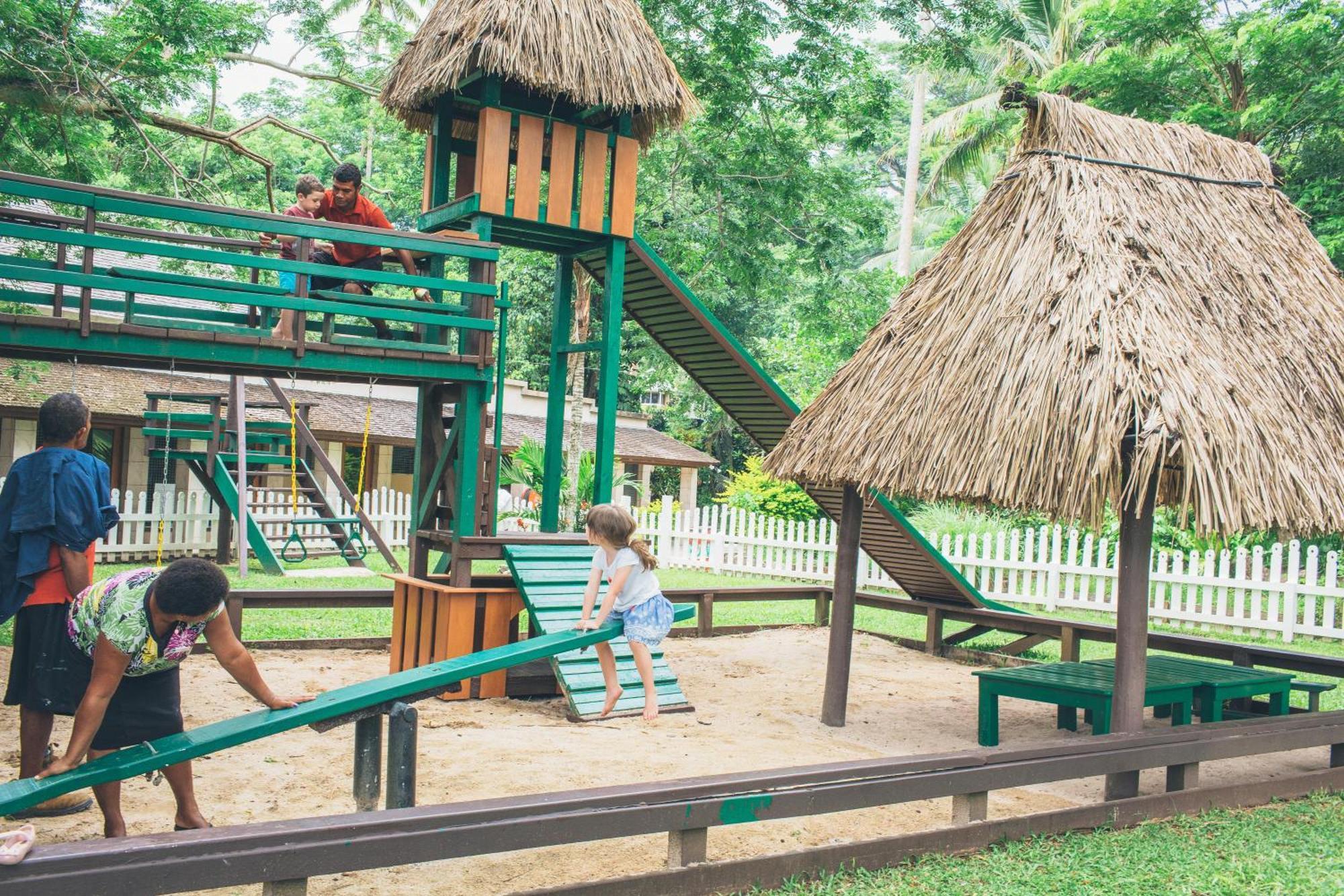 Koro Sun Resort & Rainforest Spa Savusavu Ngoại thất bức ảnh